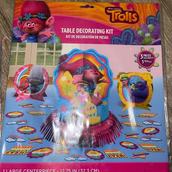 ✨3 for $25✨

🌟BRAND NEW🌟 Trolls Birthday Supplies - Picture 2 of 6